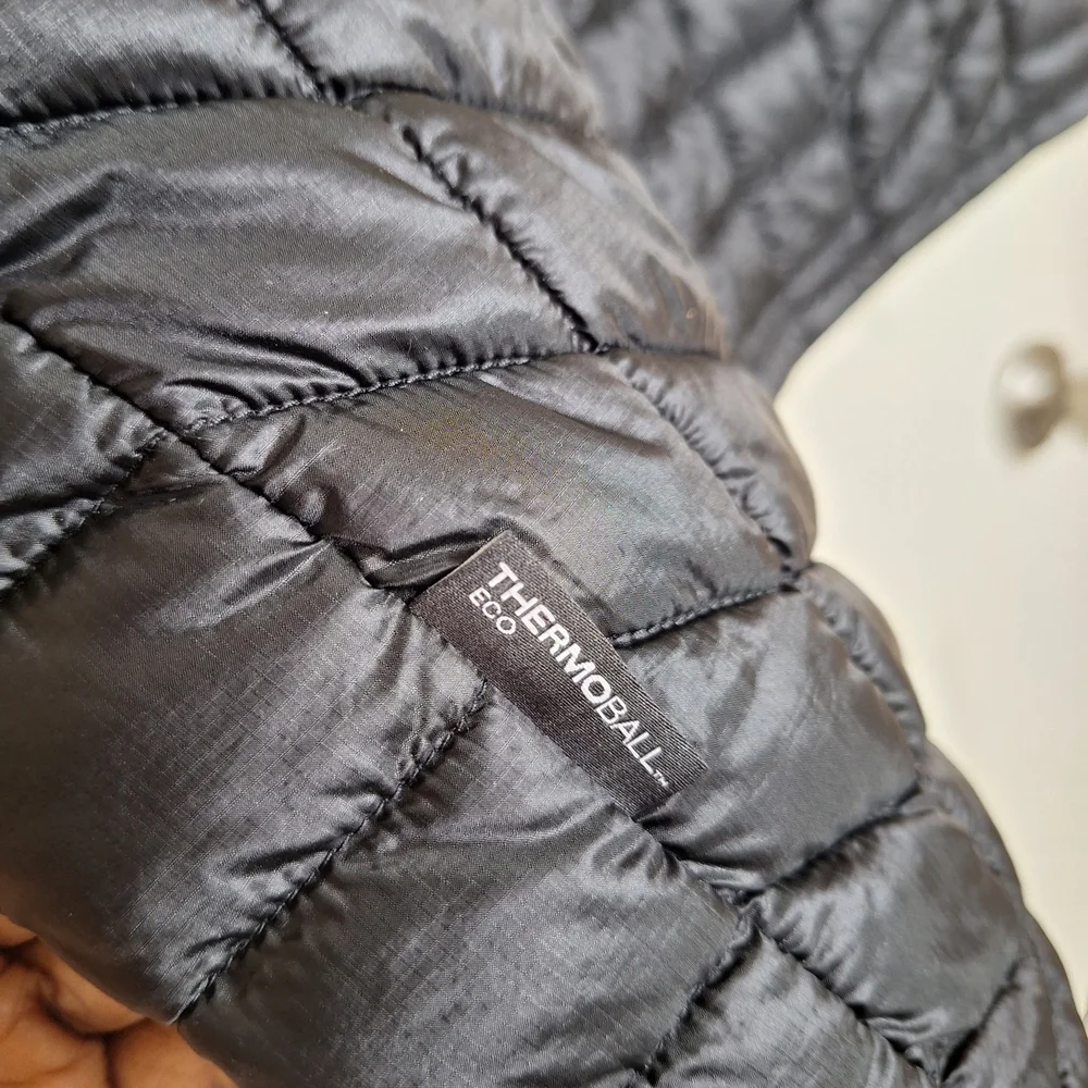NWT The North Face ThermoBall Eco Vest Men's Large Black Quilted Puffer Size L